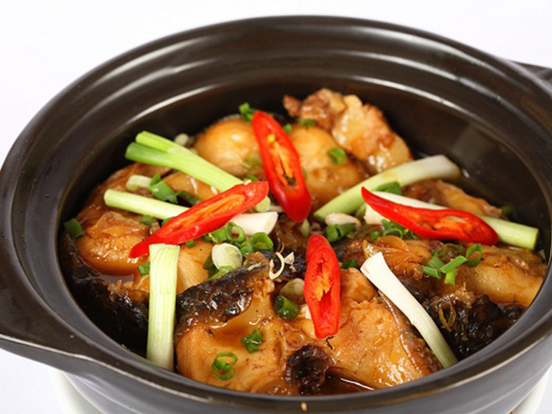 meo-giam-can-nhe-nhang-voi-salad-ngo-va-ca-kho-nuoc-tuong